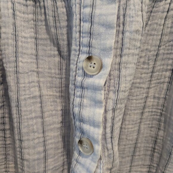 Mystree Button Up Tunic - Large - Picture 4 of 10